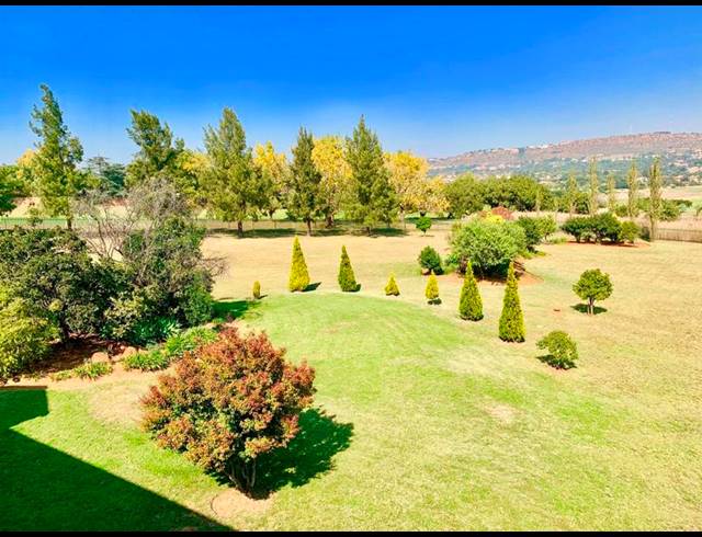 4 BEDROOM HOUSE FOR SALE IN RUIMSIG